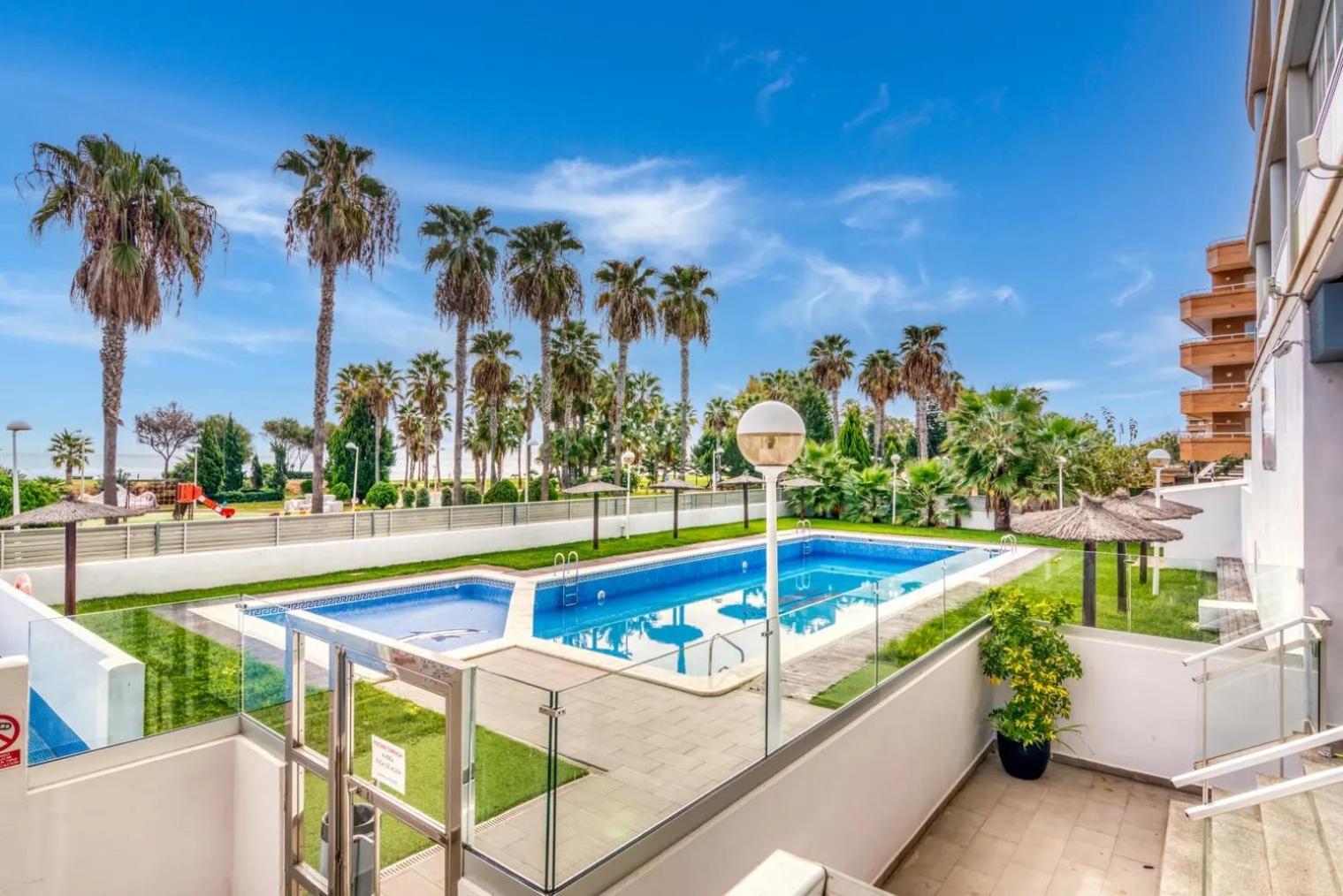 Apartamento Con Espectacular Terraza Frente Al Mar Oropesa del Mar Luaran gambar